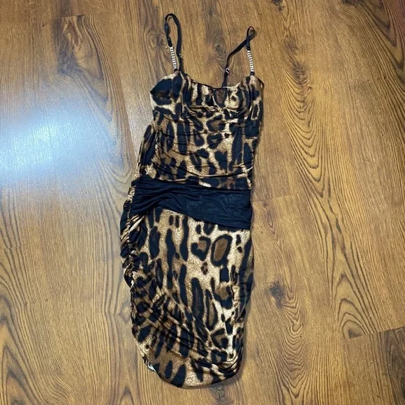 🌷 Sabora 🌷 Leopard Print Rhinestone Strap Dress - Picture 3 of 10